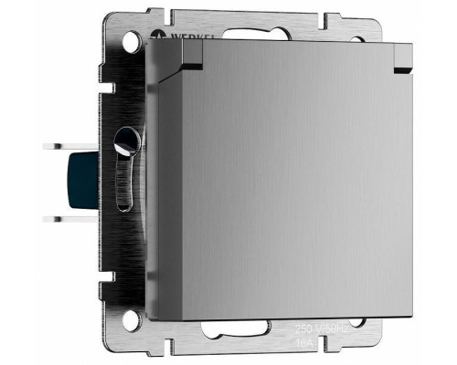 Розетка влагозащищенная с заземлением и со шторкой, без рамки с крышкой Werkel серебряный рифленый W1171209