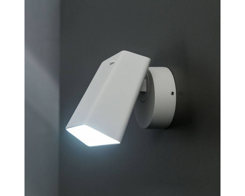 Бра CITILUX Норман 1 LED 6 Вт CL533410N