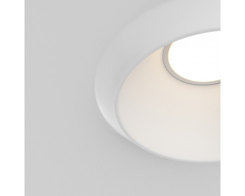 Встраиваемый светильник Maytoni Gyps Modern DL124-GU10-01-TRS-W