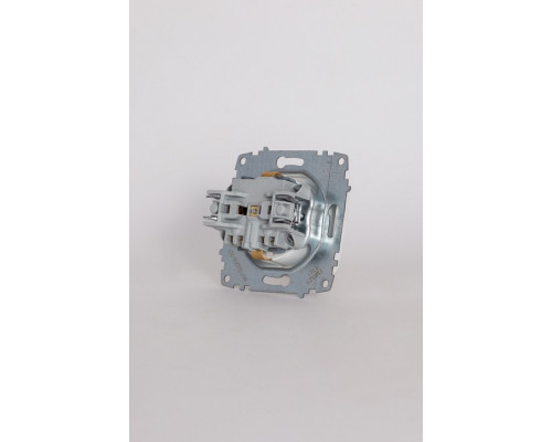 Розетка с заземлением, без рамки Elbi Eleсtriс Jazz 607-010200-217