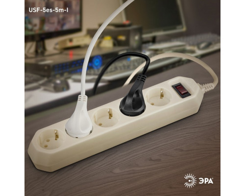 Удлинитель с выключателем Эра  USF-5es-5m-I