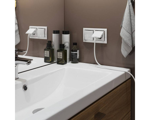 Розетка с заземлением и с шторками, без рамки с крышкой Werkel белый W1171201