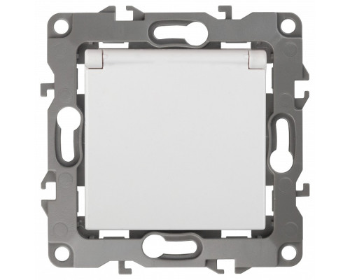 Розетка с заземлением и со шторкой, без рамки с крышкой Эра Эра 12 12-2103-01