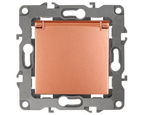 Розетка с заземлением и со шторкой, без рамки с крышкой Эра Эра 12 12-2103-14