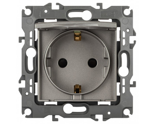 Розетка с заземлением и со шторкой, без рамки с крышкой Эра Эра 12 12-2103-16