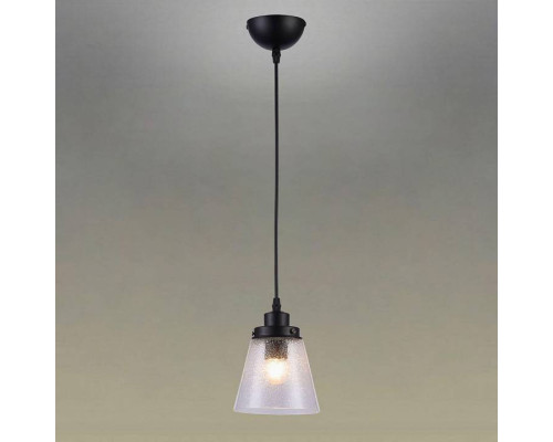 Светильник на штанге Omnilux Borgo OML-51006-01