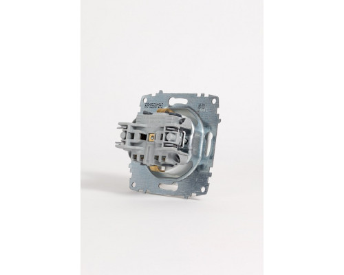 Розетка с заземлением и со шторкой, без рамки Elbi Eleсtriс Zena Vega 609-015600-243