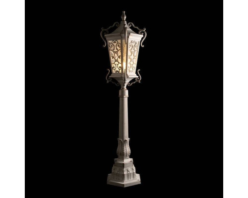 Наземный высокий светильник Loft it Tremezzo 100019/1070 WBG