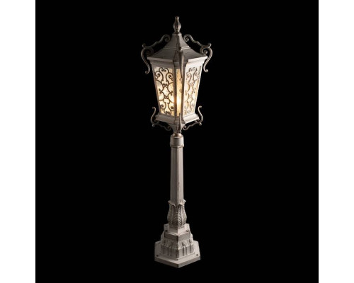 Наземный высокий светильник Loft it Tremezzo 100019/1070 WBG