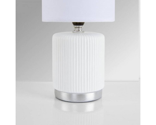 Настольная лампа декоративная Lumion KAISA 8178/1T