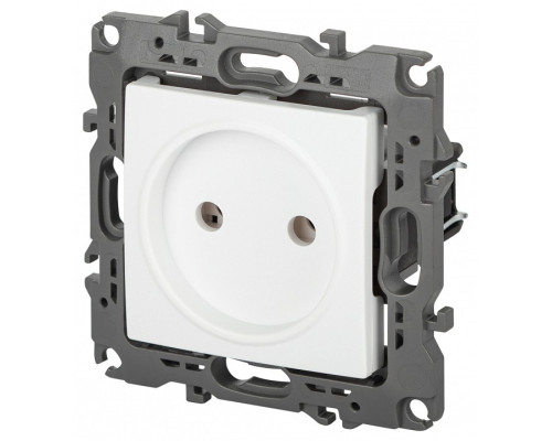 Розетка без заземления, без рамки Эра Эра 12 12-2105-01М