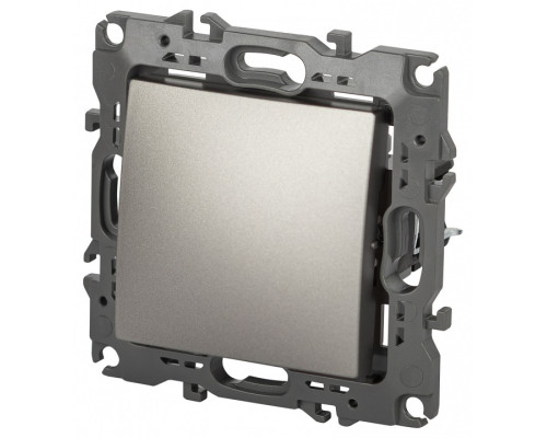 Переключатель перекрестный одноклавишный без рамки Эра Эра 12 12-1108-16