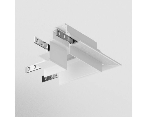 Соединитель угловой внешний для треков накладных Maytoni Accessories for tracks TRA004CL-22W