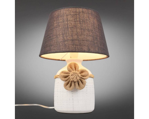 Настольная лампа декоративная Omnilux Orria OML-16904-01