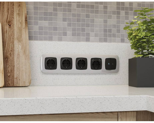 Накладка для розетки с заземлением и со шторками и 2хUSB type A Ambrella Volt Quant OP8090