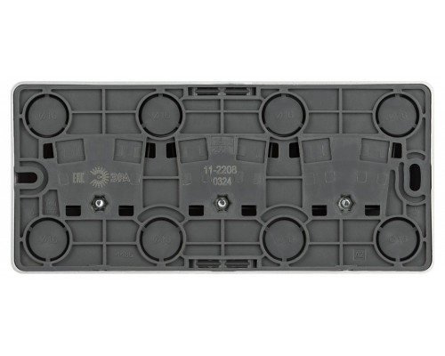 Розетка тройная с заземлением и со шторками Эра Эра Эксперт 11-2208-03