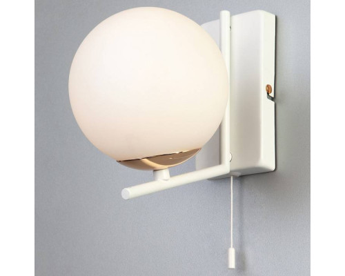 Бра Eurosvet Lucas 70092/1 белый