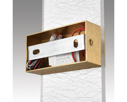 Накладной светильник Lumion LUIS 8192/6WL