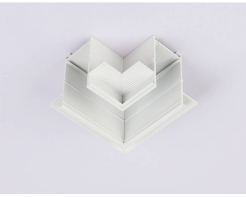 Соединитель угловой L-образный для треков встраиваемых Ambrella Light GL GL1039