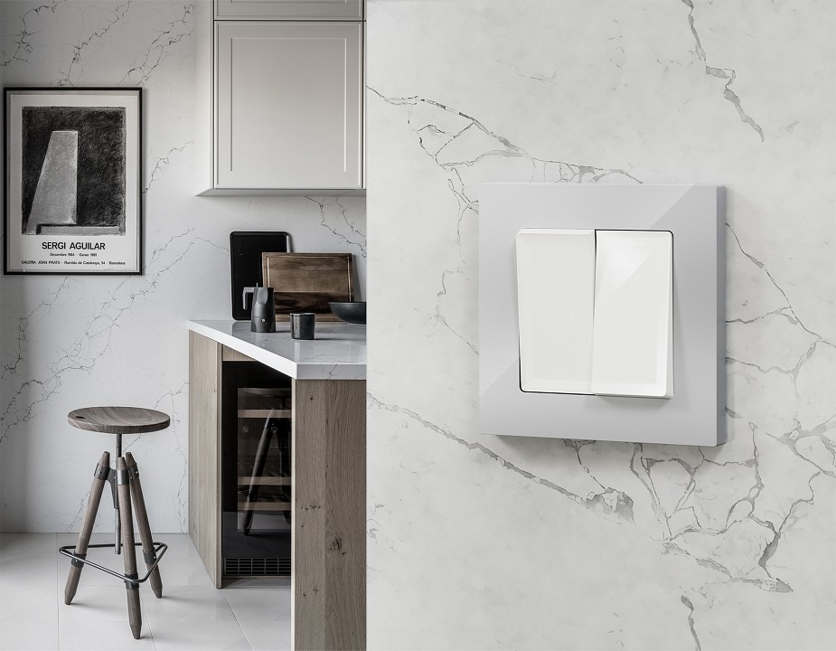 Выключатель перекрестный двухклавишный без рамки Ambrella Volt MA MA103030