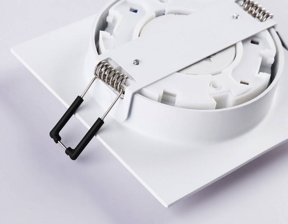 Встраиваемый светильник Ambrella Light TN TN5221