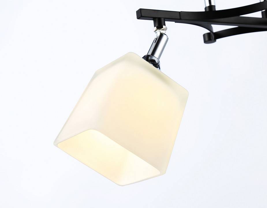 Светильник на штанге Ambrella Light TR TR303063