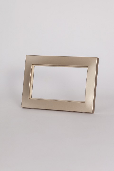 Рамка для двойной розетки Elbi Eleсtriс Vega 510-011400-908