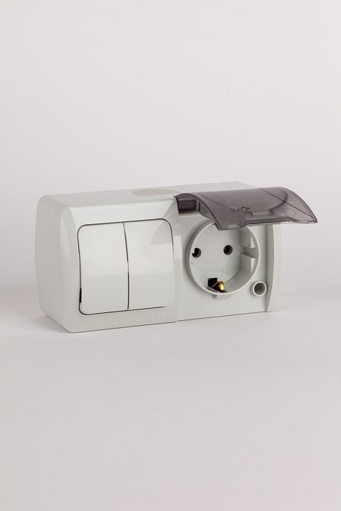 Блок с розеткой и выключателем Elbi Eleсtriс Eva 554-011500-922