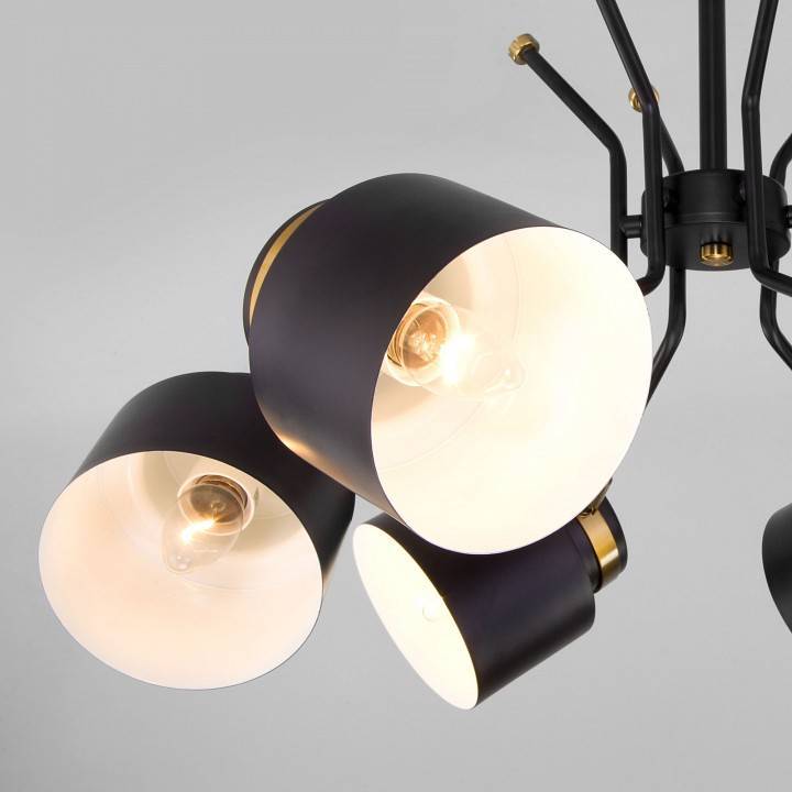 Люстра на штанге Eurosvet Batler 70133/8 черный 70133/8