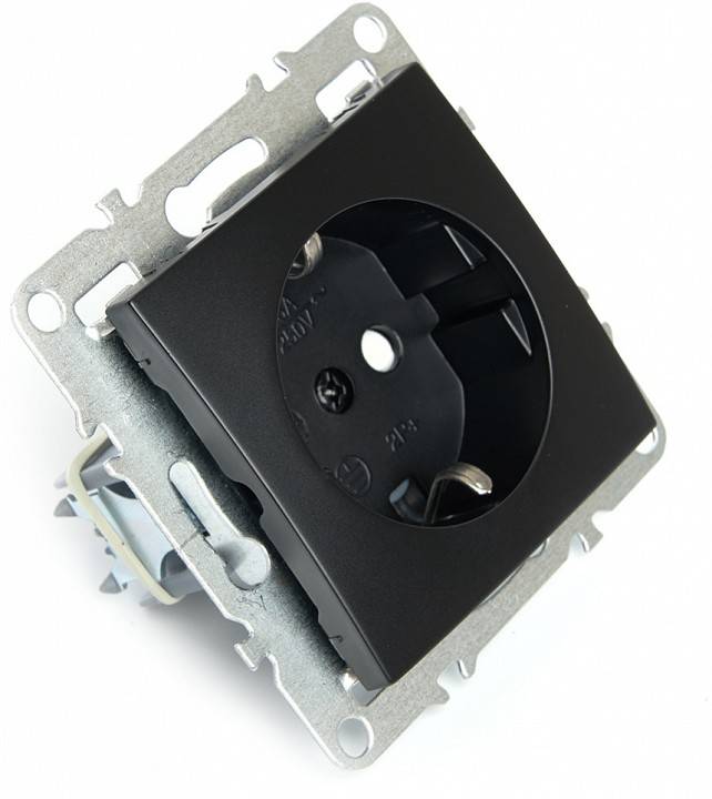 Розетка с заземлением и с шторками, без рамки Stekker Эрна 49154
