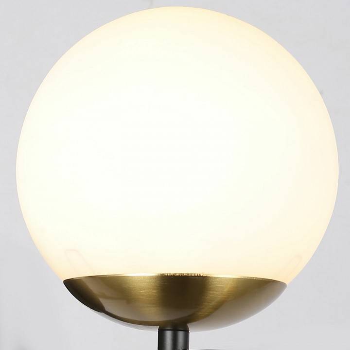 Бра ILLUMICO IL0059 IL0059-1W-79 BK COP