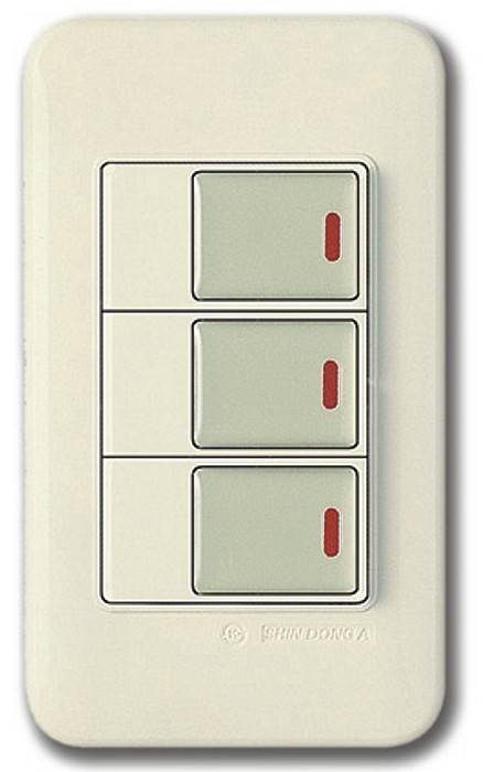 Выключатель трехклавишный Imex 70 Wide Delux Gold WSN 0126G