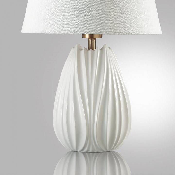 Настольная лампа декоративная Lumion Sona 8121/1T