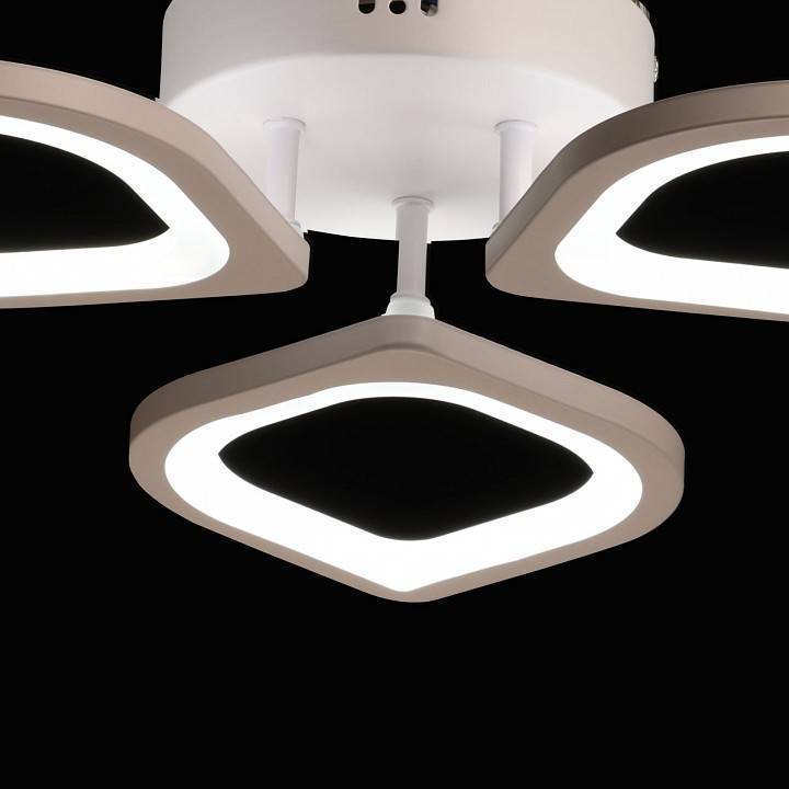 Потолочная люстра De City Мадлен 3xE14 424018203