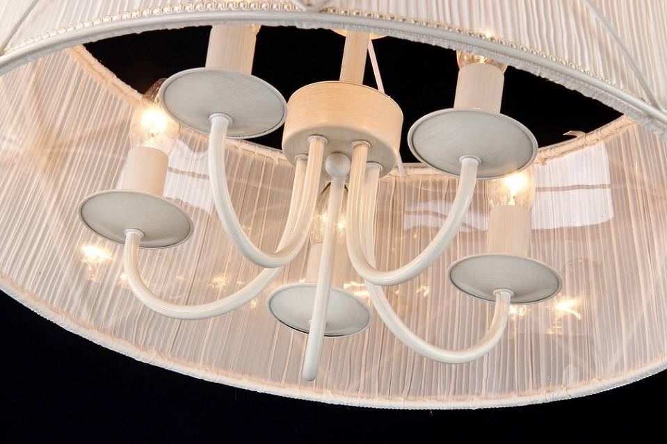 Подвесной светильник Maytoni Lea ARM369-05-G