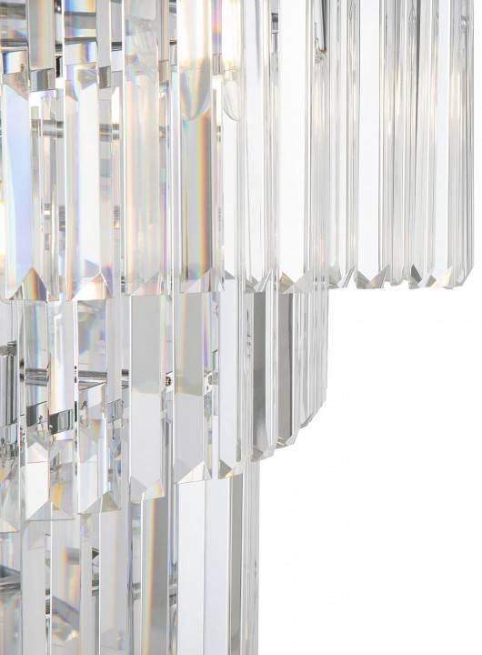 Потолочная люстра Maytoni Louis RC007CL-08CH