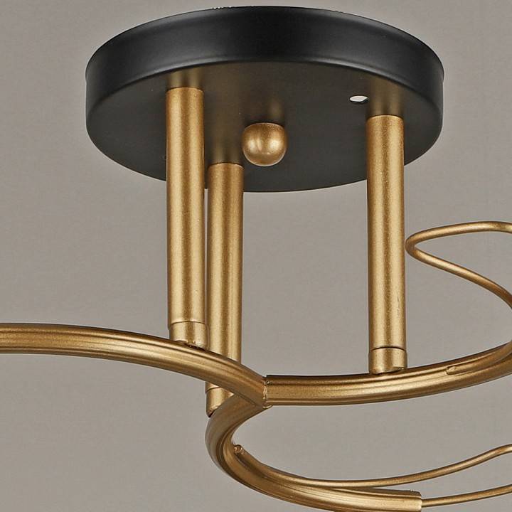 Потолочная люстра Reluce 04619 3 лампы 04619-0.3-03