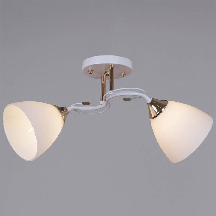 Светильник на штанге Reluce 06104 2 лампы белый французское золото 06104-0.3-02 WH+FG