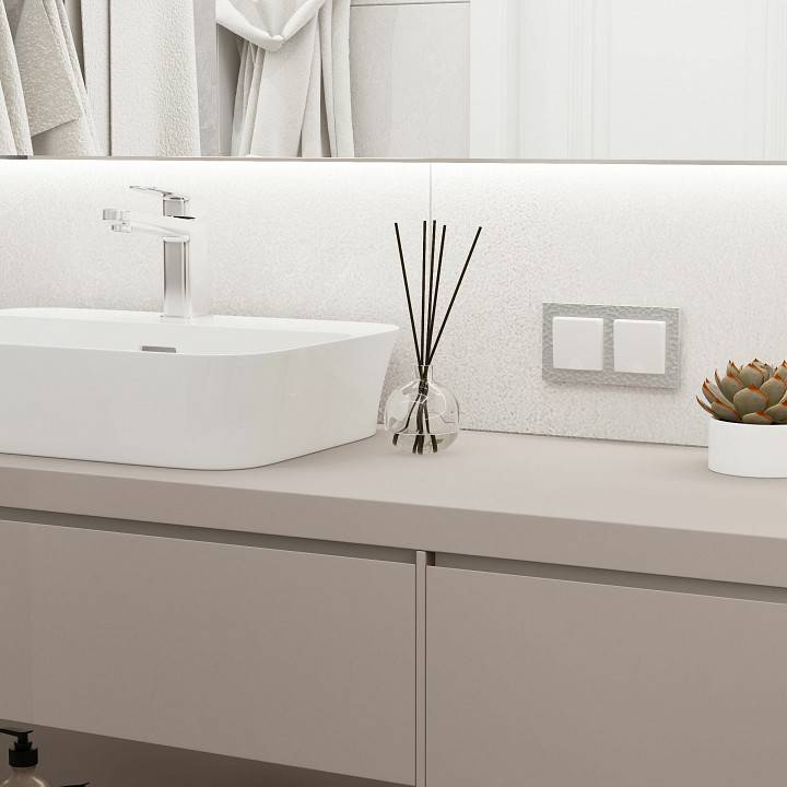 Розетка с заземлением, шторками и крышкой Werkel белый матовый W1171261