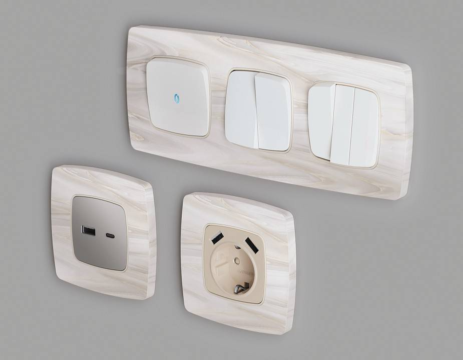 Рамка на 3 поста Ambrella Volt Opera OF940303