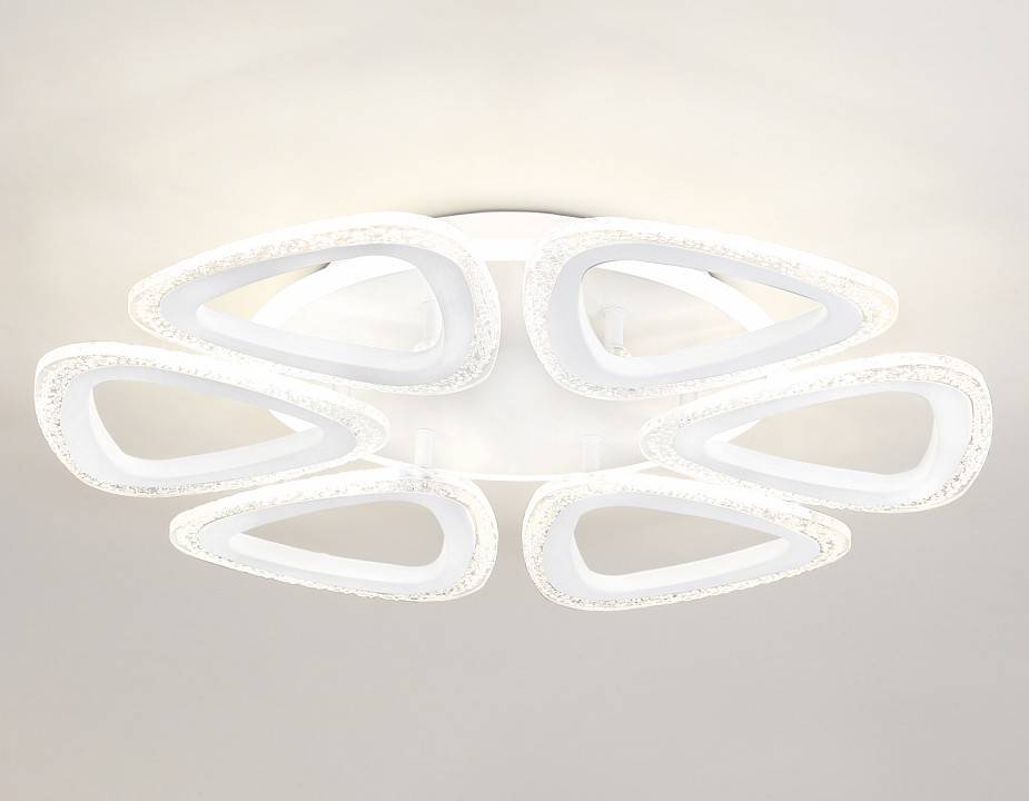 Потолочная светодиодная люстра Ambrella light FA FA4518 108 Вт с пультом FA4518