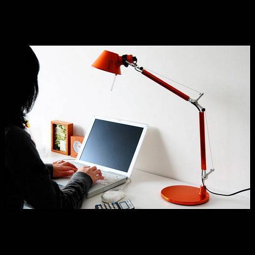 Настольная лампа офисная Artemide Tolomeo Micro A011860