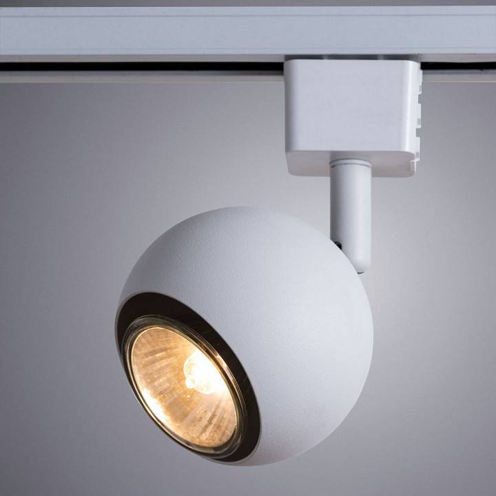 Светильник на штанге Arte Lamp Brad белый A6253PL-1WH