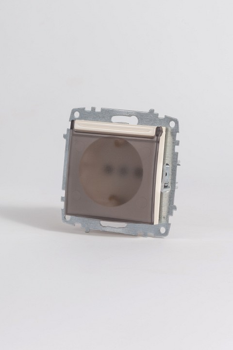 Розетка с заземлением с крышкой, без рамки Elbi Eleсtriс Zena Vega 609-012500-218