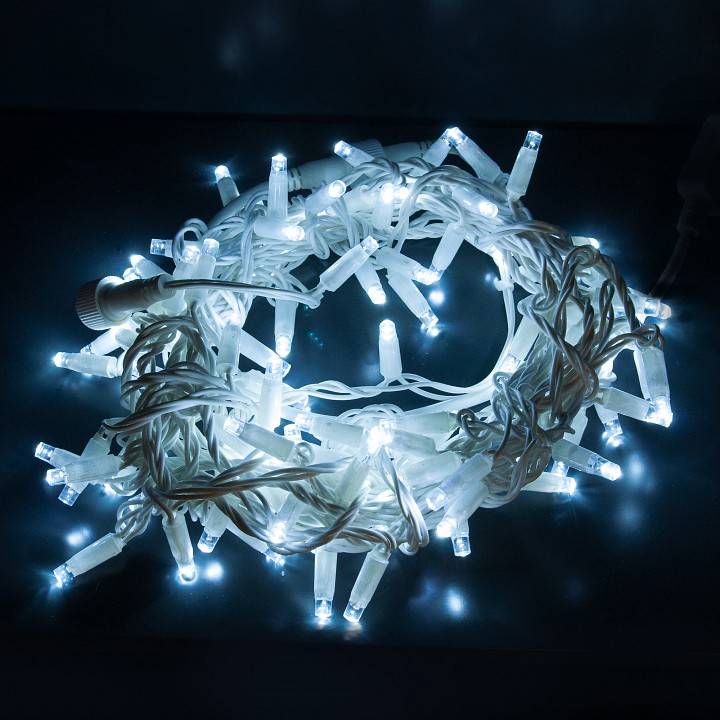 Гирлянда Нить Eurosvet 10м 100LED белая IP65 400-101