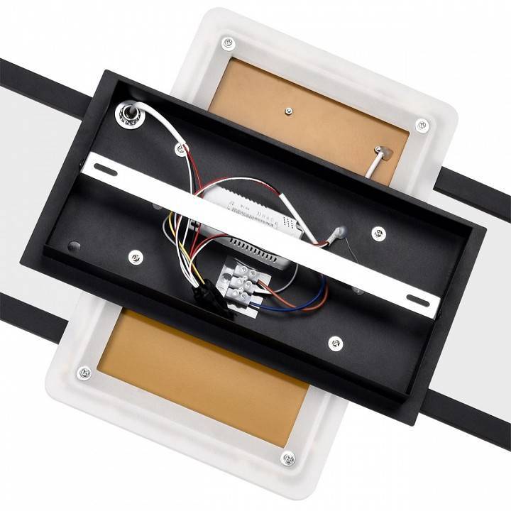 Светильник потолочный Lumion Goldy 90 Вт 8021/90CL