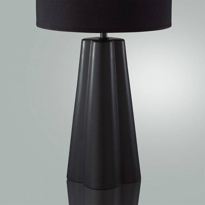 Настольная лампа декоративная Lumion Hinami 8124/1Т