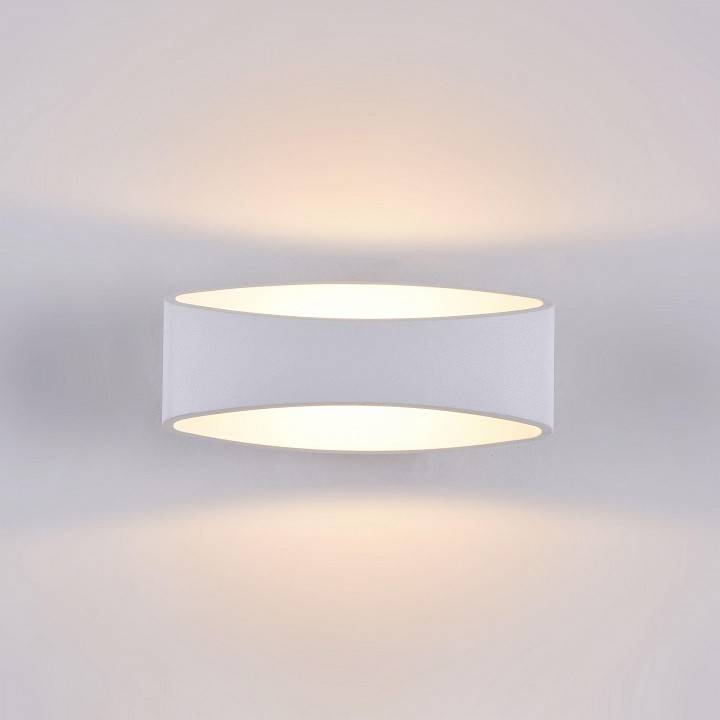 Накладной светильник Maytoni Trame C806WL-L5W