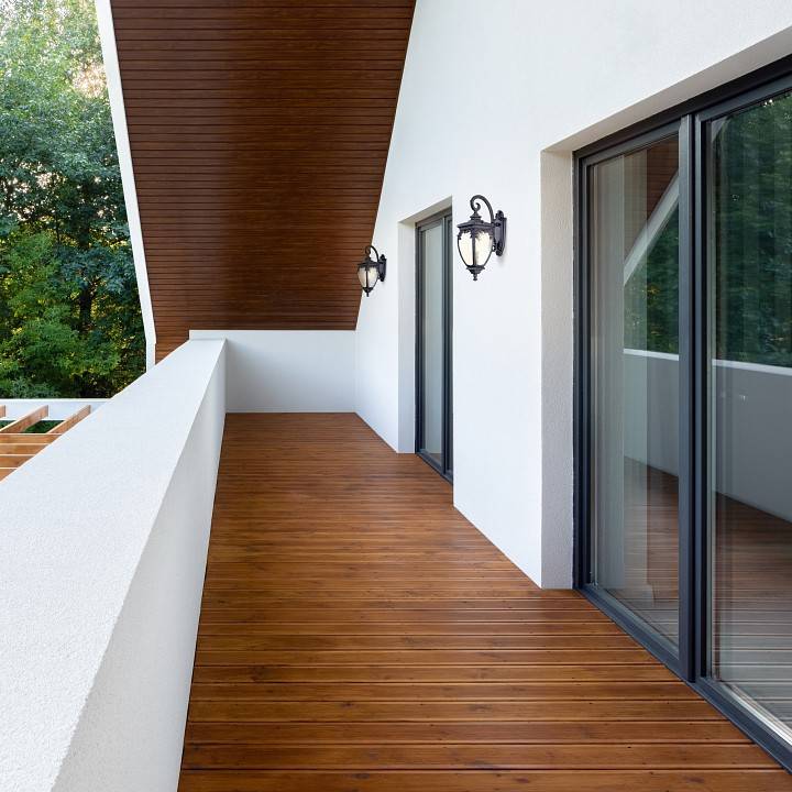 Бра Maytoni Fleur O414WL-01BZ