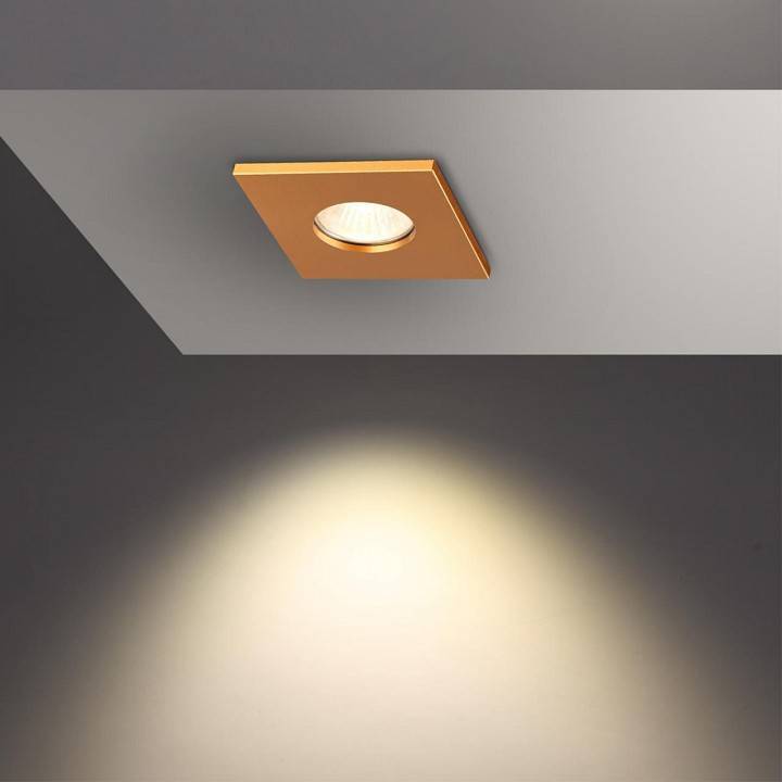 Встраиваемый светильник Novotech Aqua IP65 белый 370807